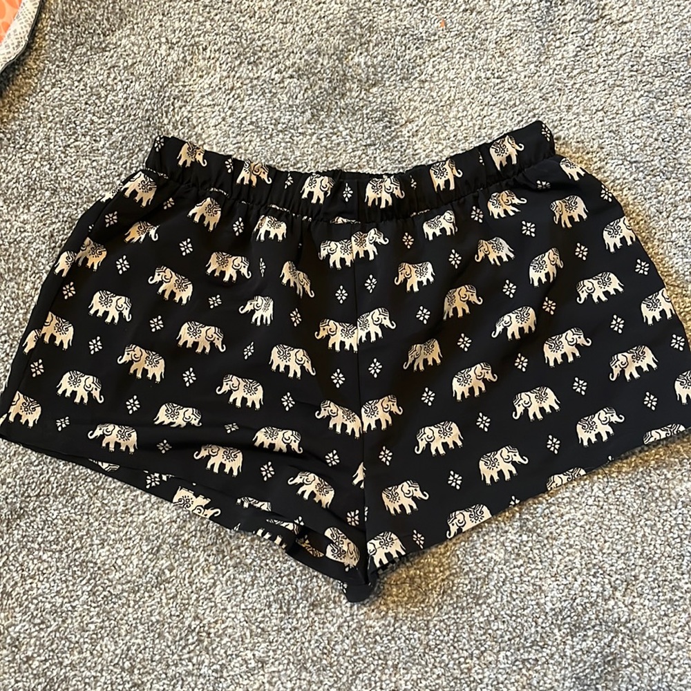 EUC Forever 21 Size Medium Elephant Shorts